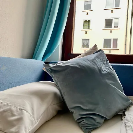 Ruhige Innenstadtlage Mit Terrasse Lägenhet