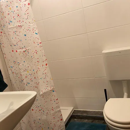 Ruhige Innenstadtlage Mit Terrasse Lägenhet Kassel